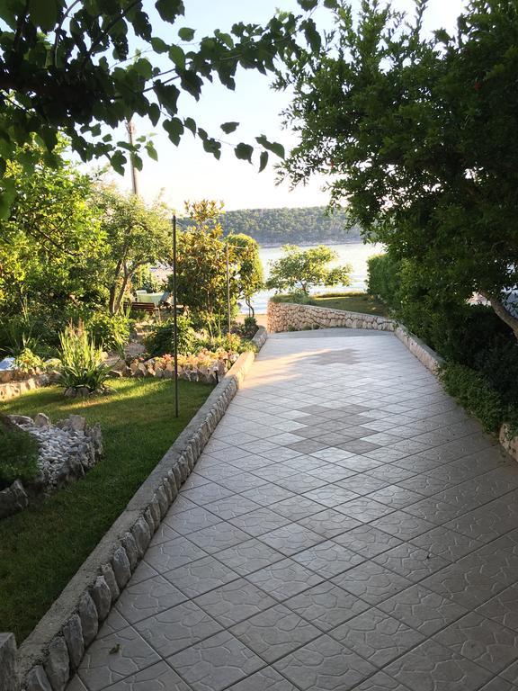 Apartment Biserka Barbat na Rabu Exterior foto